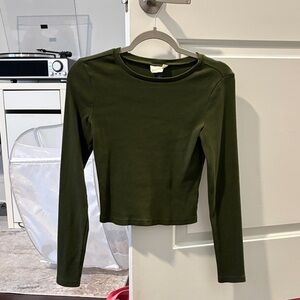 Universal Thread Olive Green Long Sleeve Ribbed Crew Top